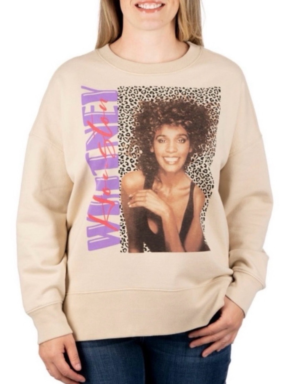 Whitney Houston Graphic Sweatshirt in Beige with Purple Accents. Oversized. XS.